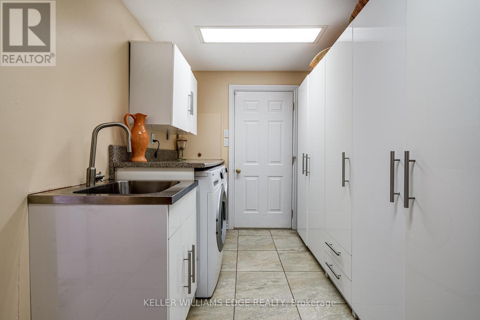 57 Kennedy Road Property Photo 25