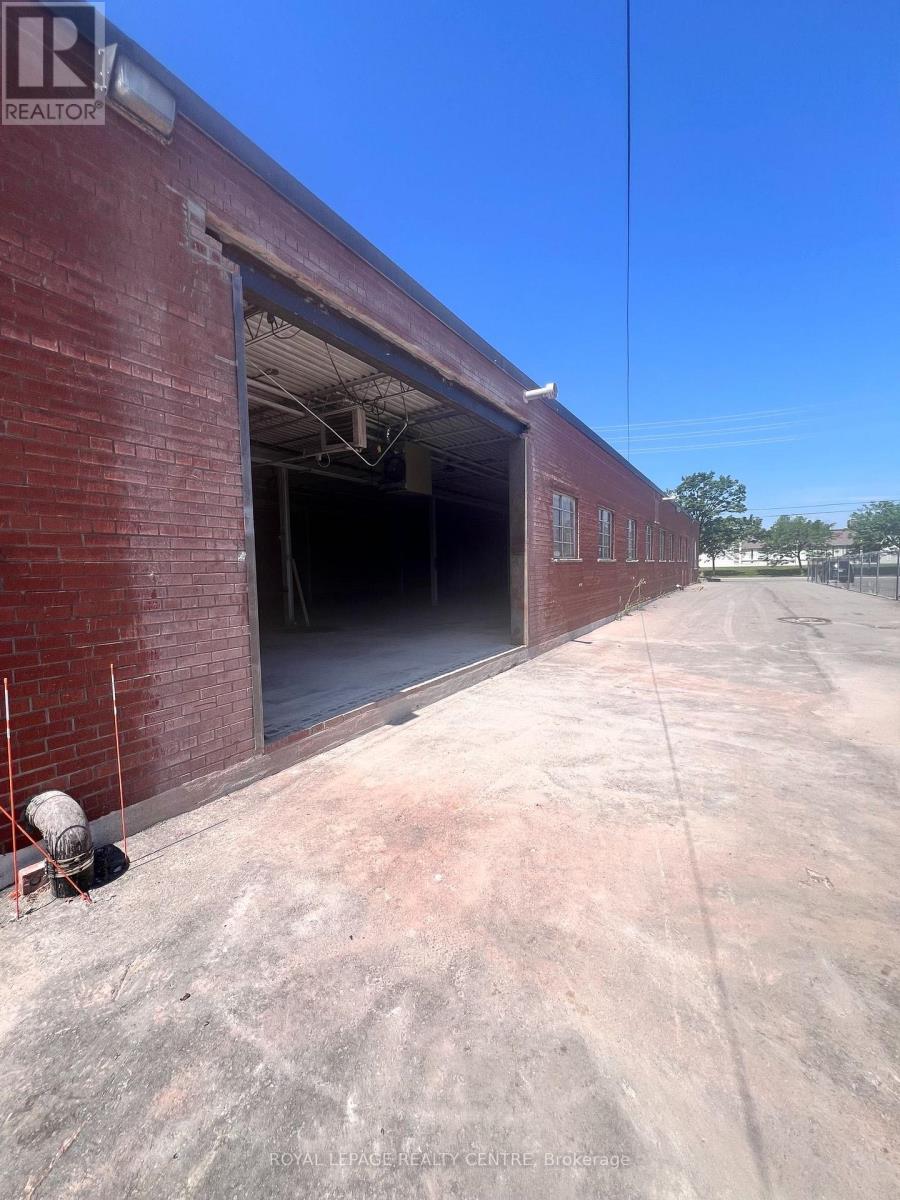 1024 Rangeview Road S Property Photo 13