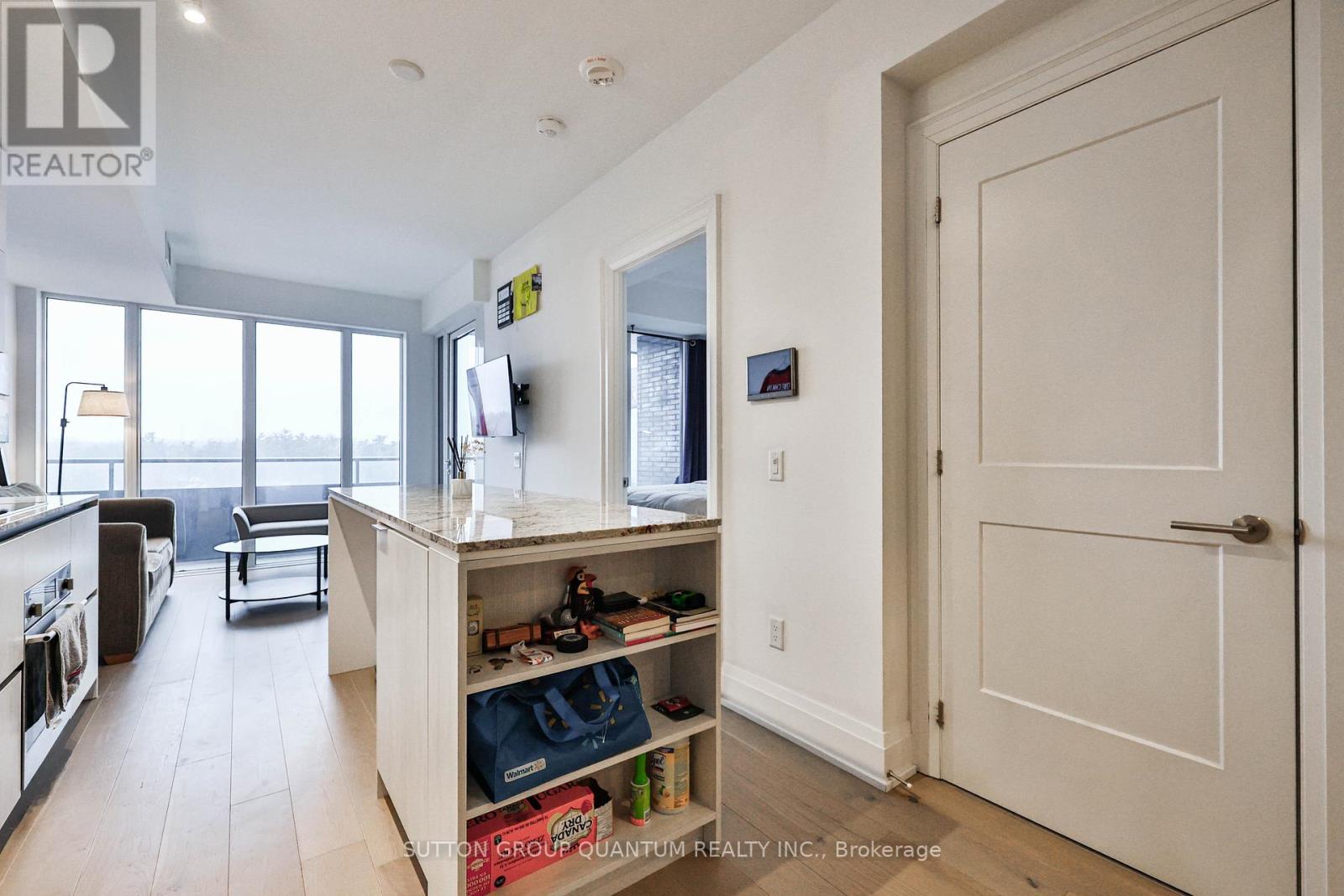 1009 - 21 Park Street E Property Photo 13