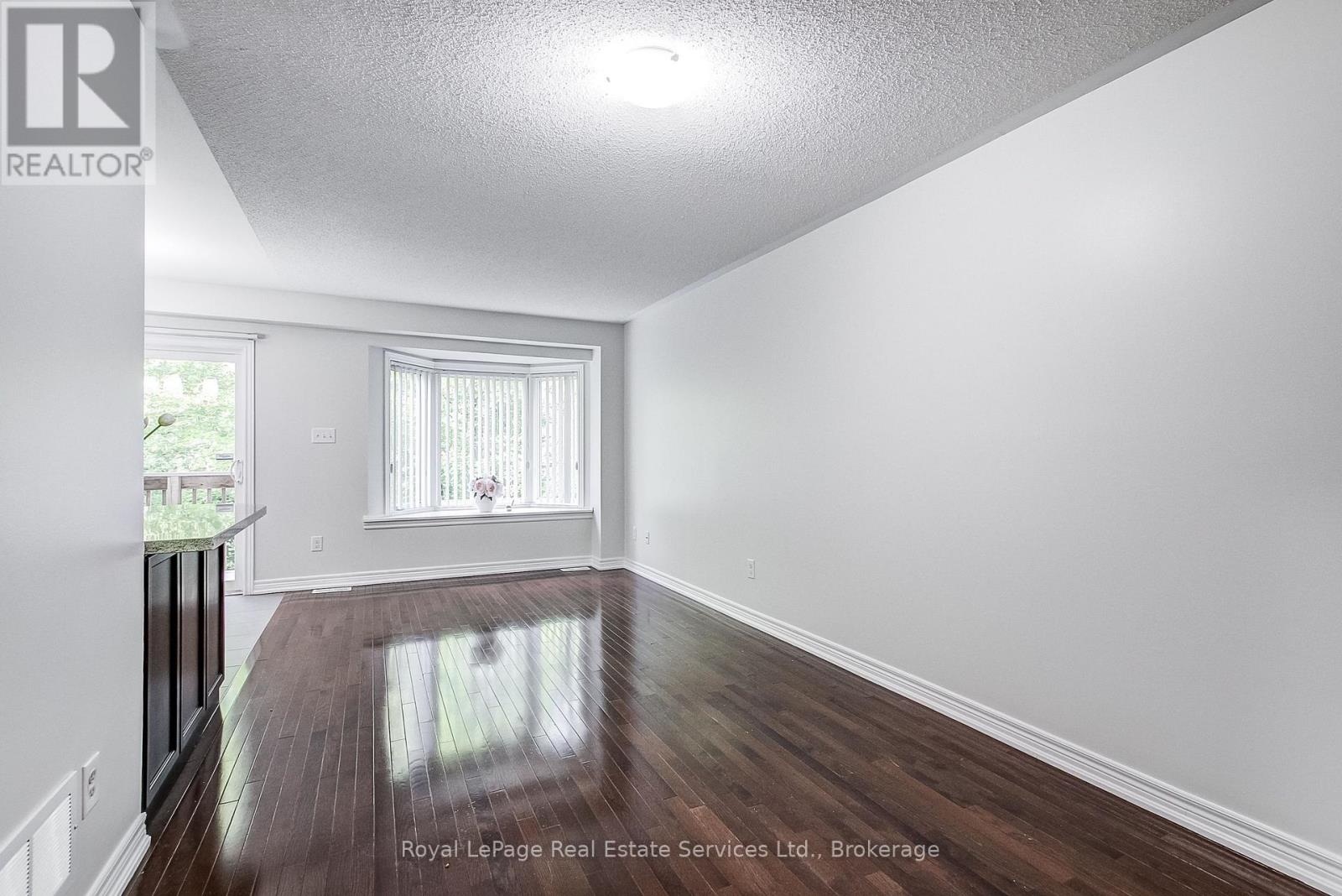 22 - 233 Duskywing Way Property Photo 9