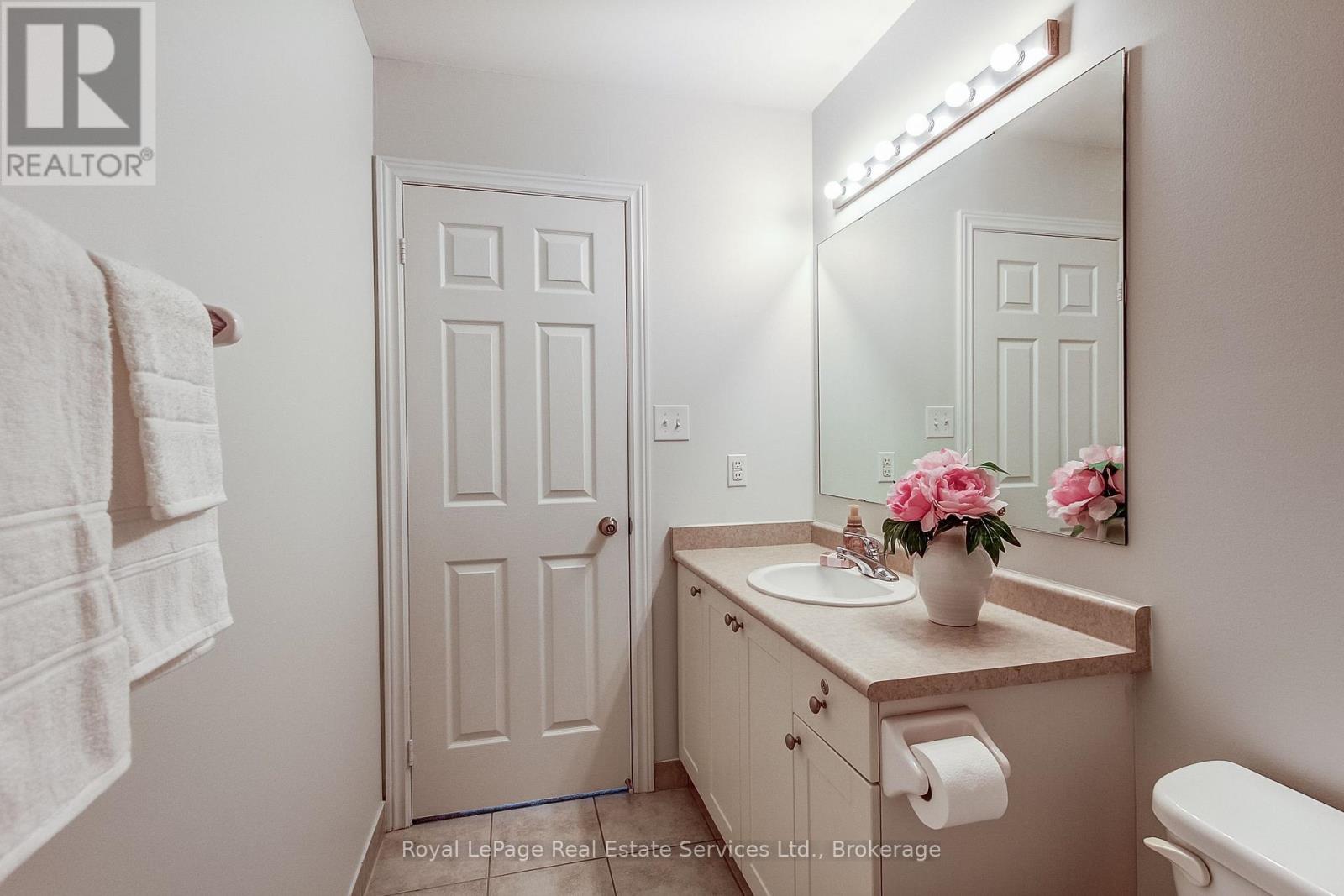 22 - 233 Duskywing Way Property Photo 31