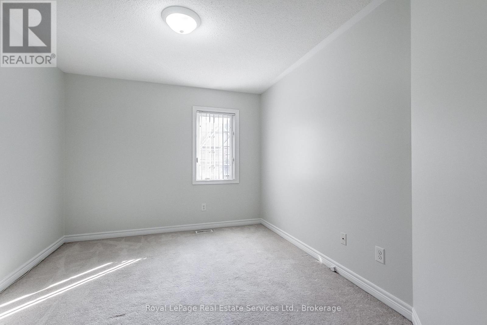22 - 233 Duskywing Way Property Photo 34