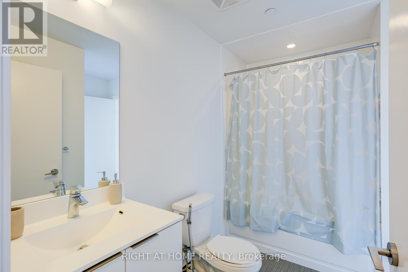 1413 - 30 Shore Breeze Drive Property Photo 28
