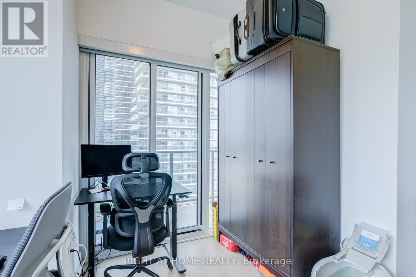 1413 - 30 Shore Breeze Drive Property Photo 31