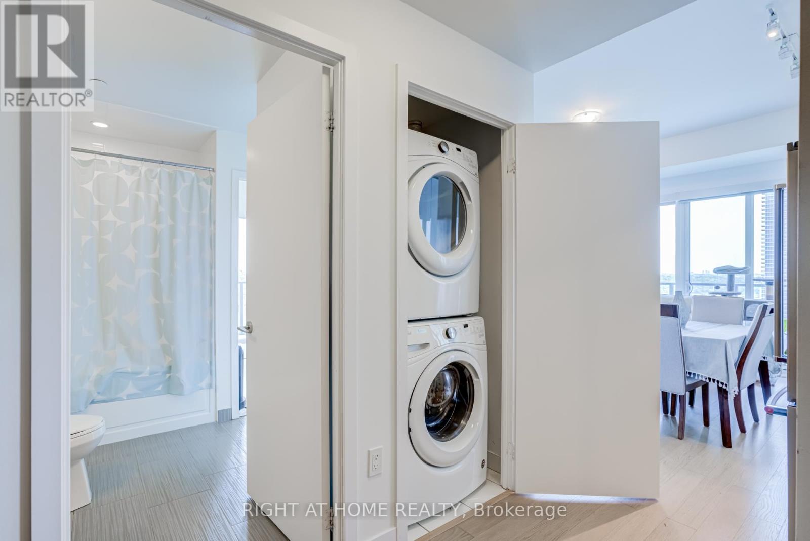 1413 - 30 Shore Breeze Drive Property Photo 32