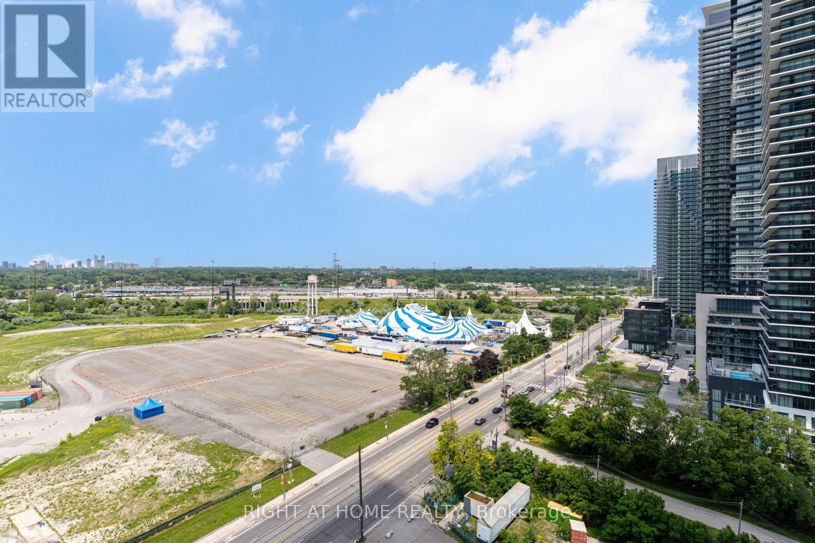 1413 - 30 Shore Breeze Drive Property Photo 42