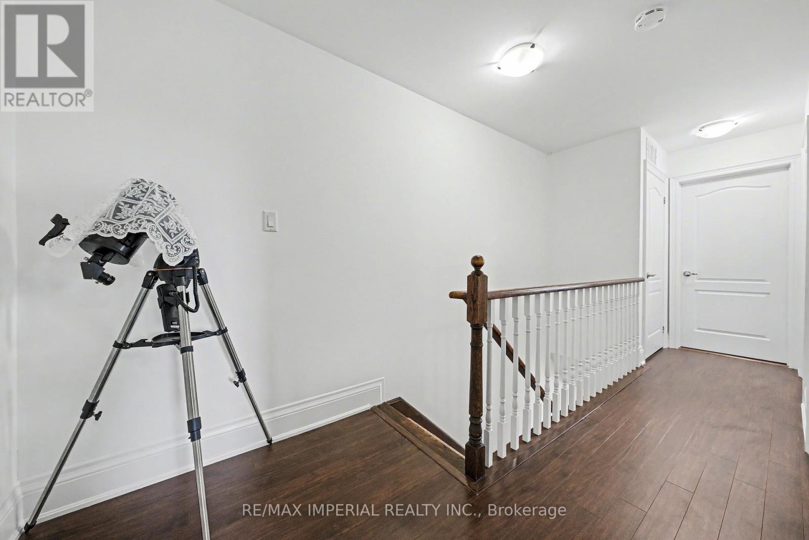 2 - 2964 Islington Avenue Property Photo 16
