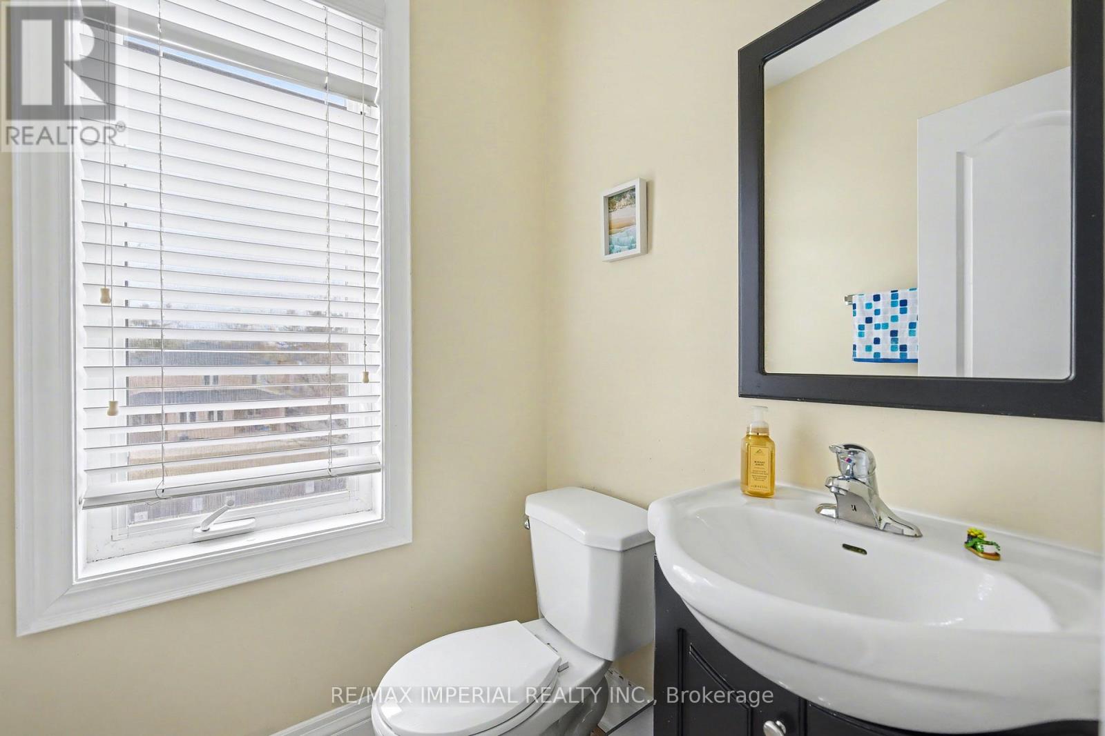 2 - 2964 Islington Avenue Property Photo 21