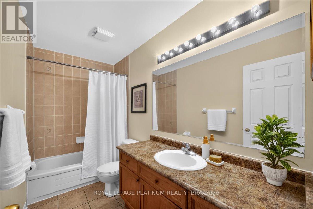 21 Vista Green Crescent Property Photo 17