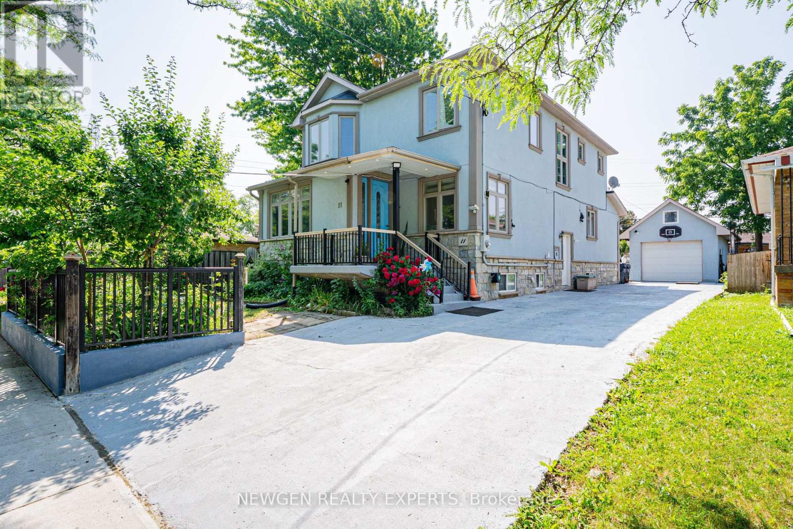 11 BENWAY DRIVE