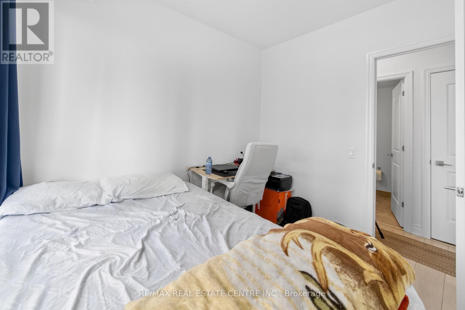 610 - 30 Elm Drive Property Photo 18