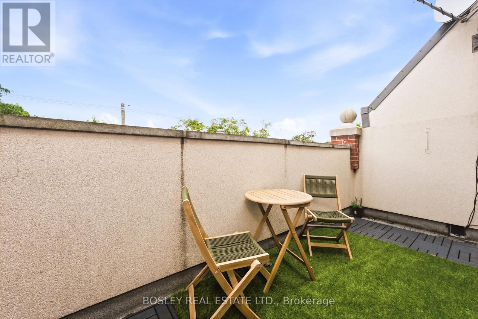 3 - 115 Roncesvalles Avenue Property Photo 4