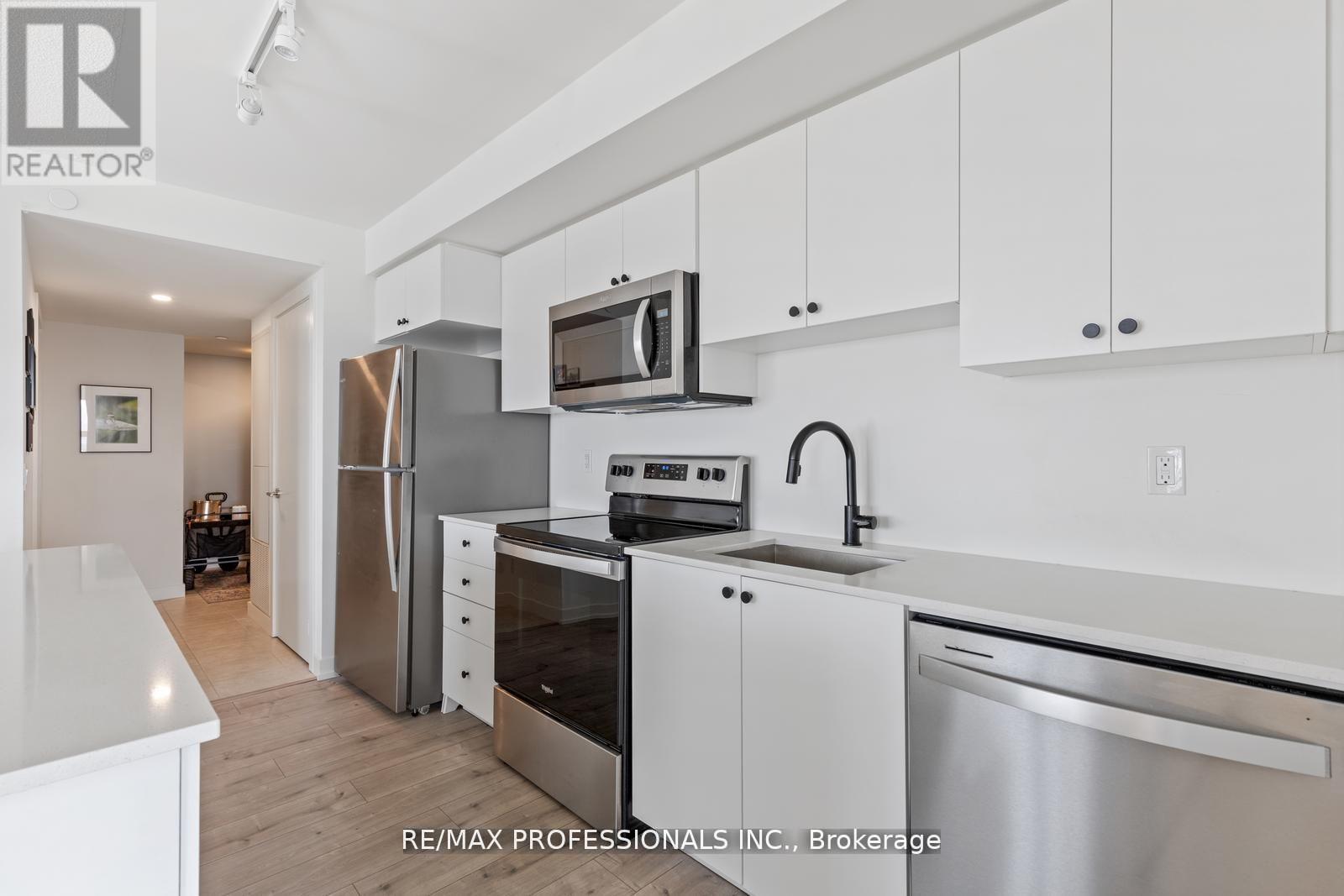 1603 - 10 Wilby Crescent Property Photo 5