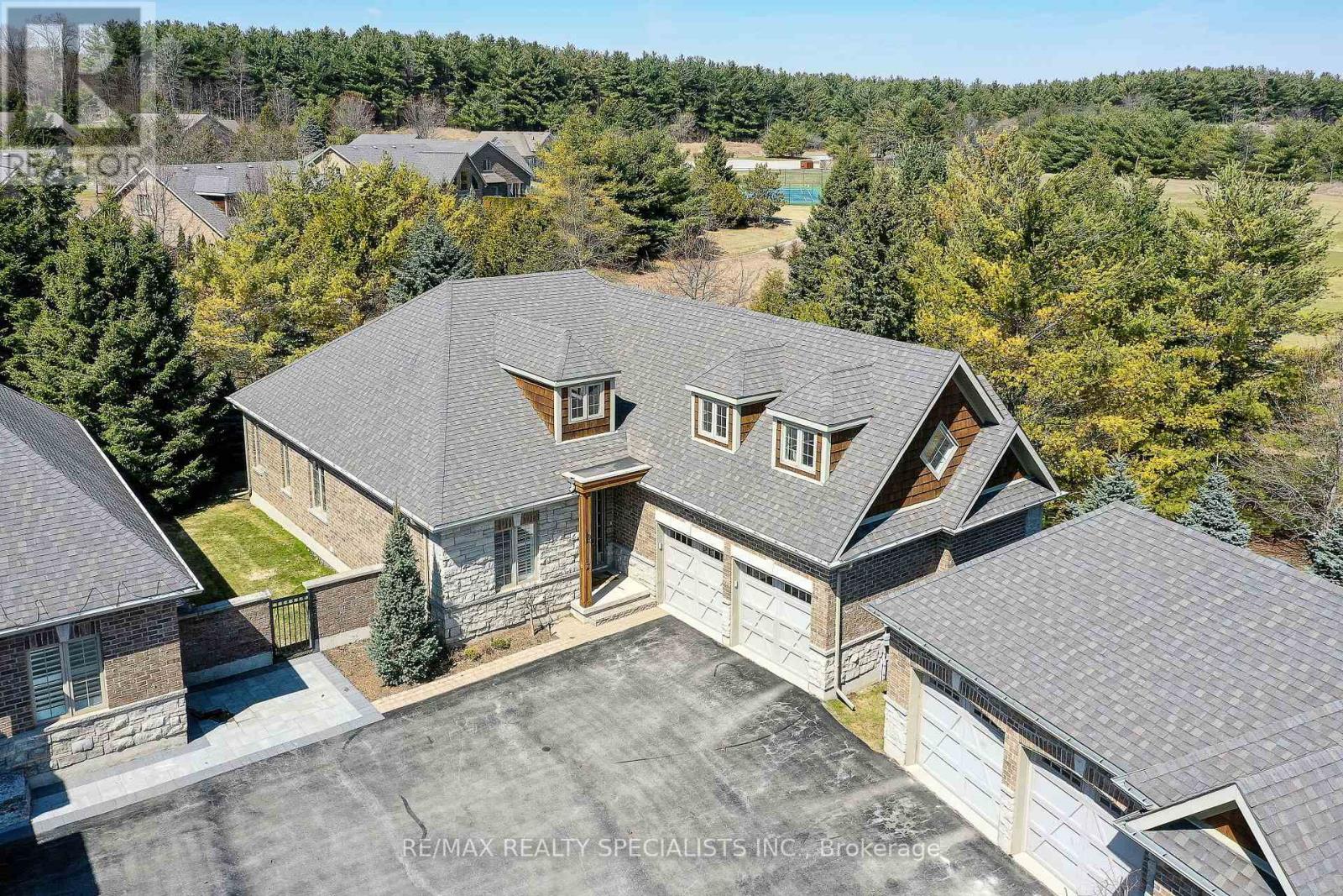 2 - 3 REDDINGTON DRIVE