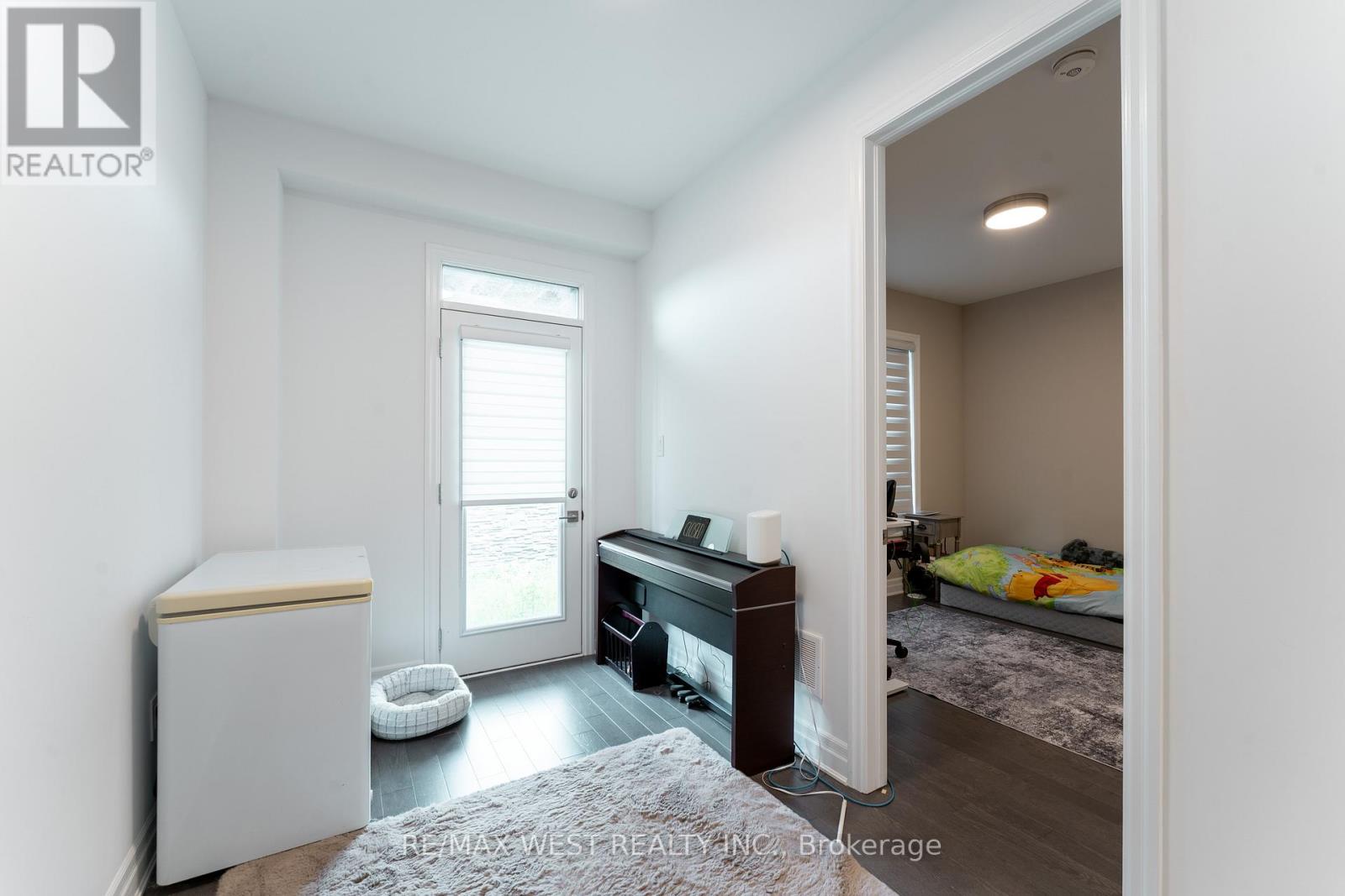 4124 Raybria Way Property Photo 7