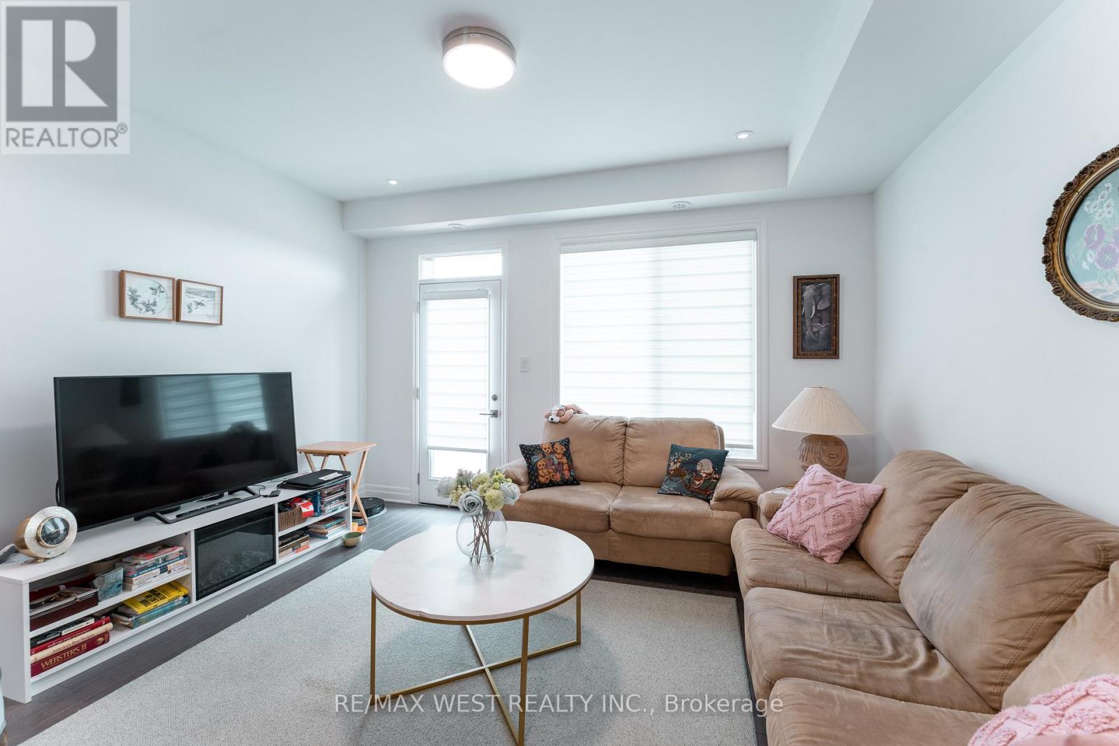 4124 Raybria Way Property Photo 16