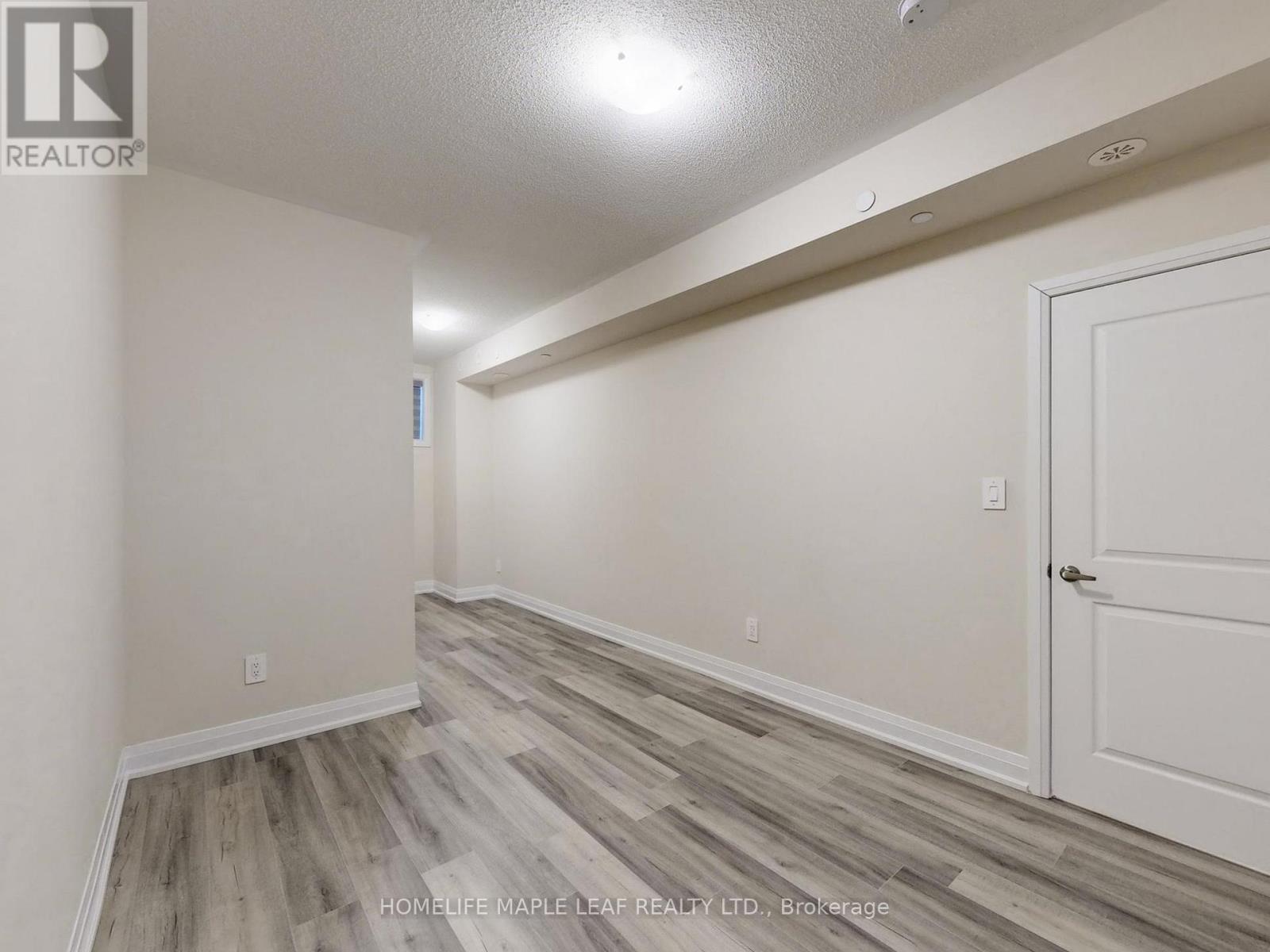 124 - 1569 Rose Way Property Photo 17