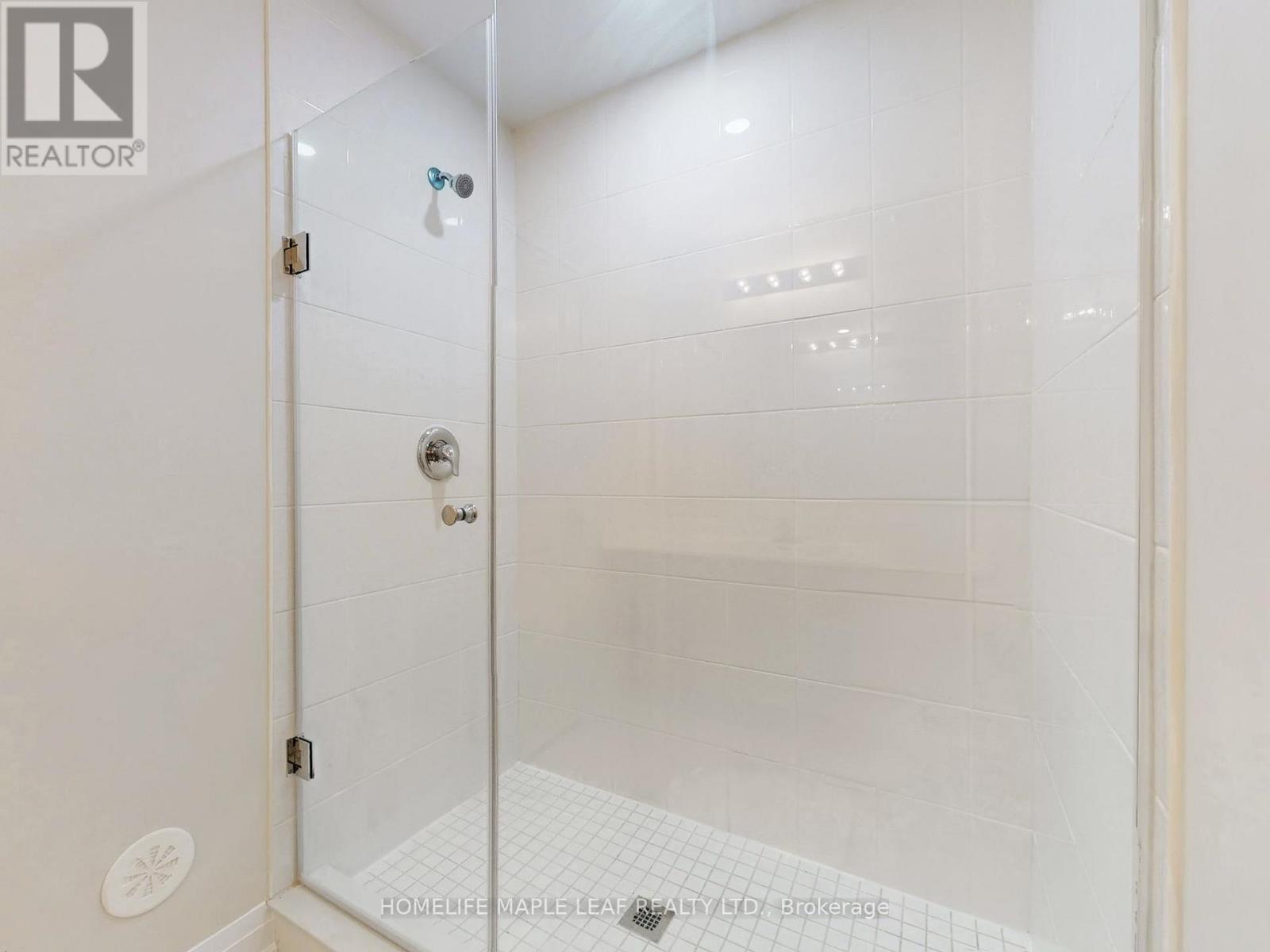 124 - 1569 Rose Way Property Photo 20