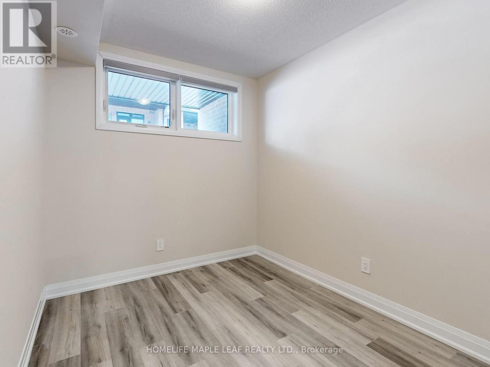 124 - 1569 Rose Way Property Photo 22