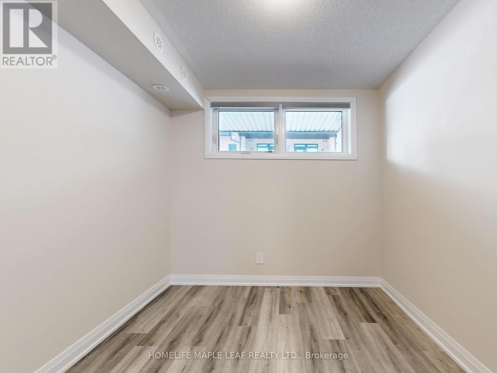 124 - 1569 Rose Way Property Photo 23