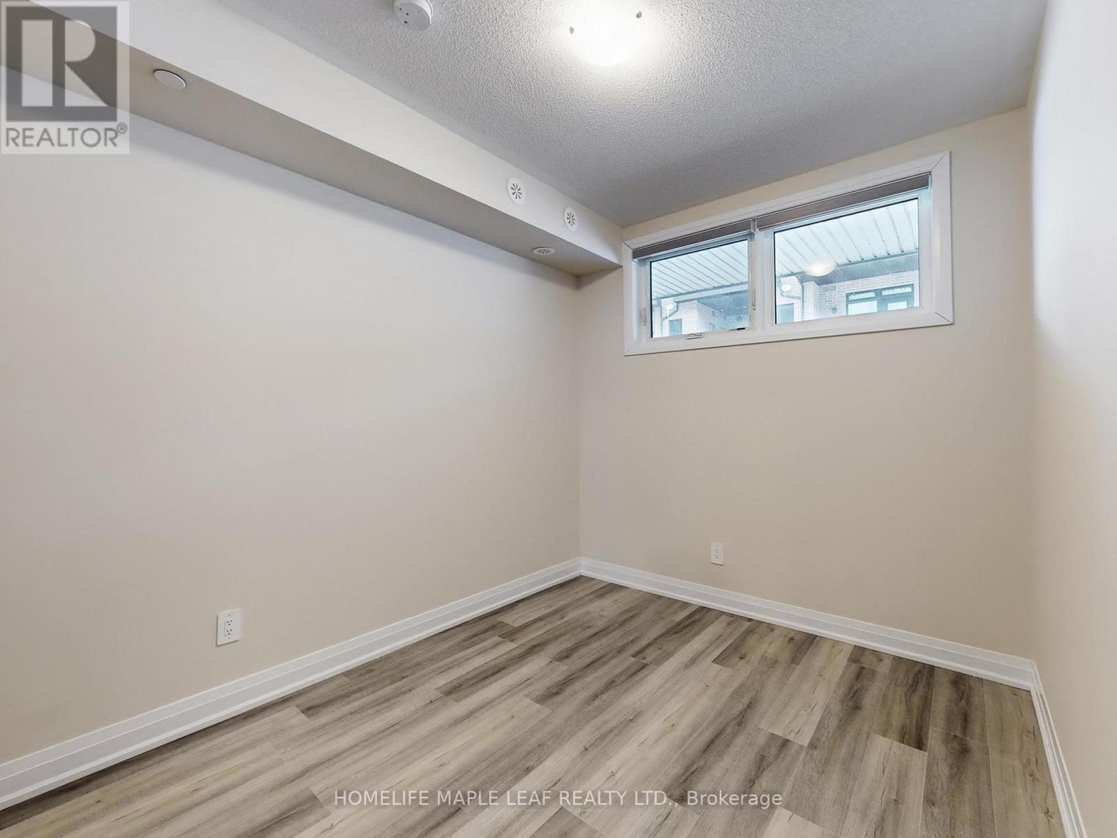 124 - 1569 Rose Way Property Photo 24