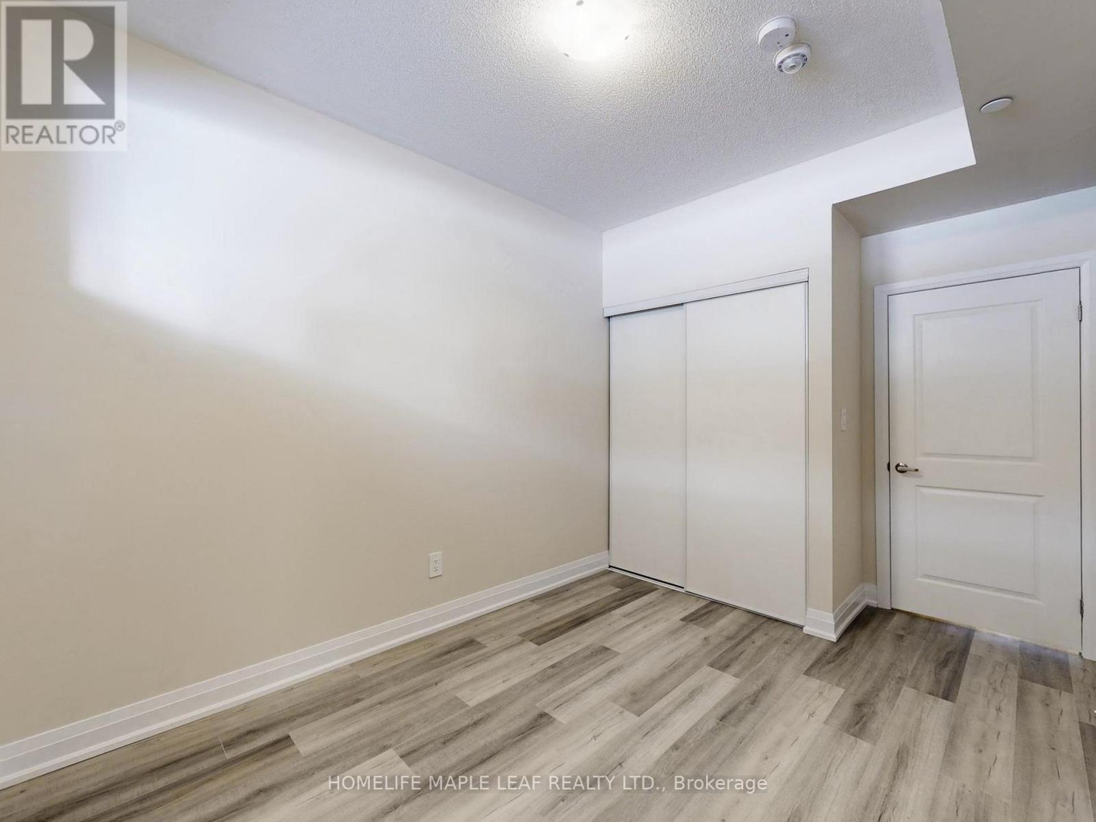 124 - 1569 Rose Way Property Photo 25
