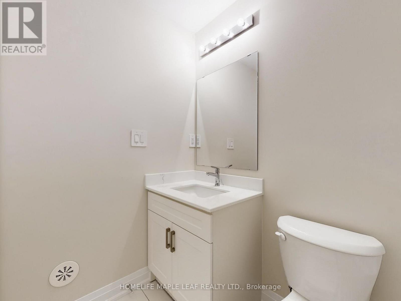 124 - 1569 Rose Way Property Photo 27