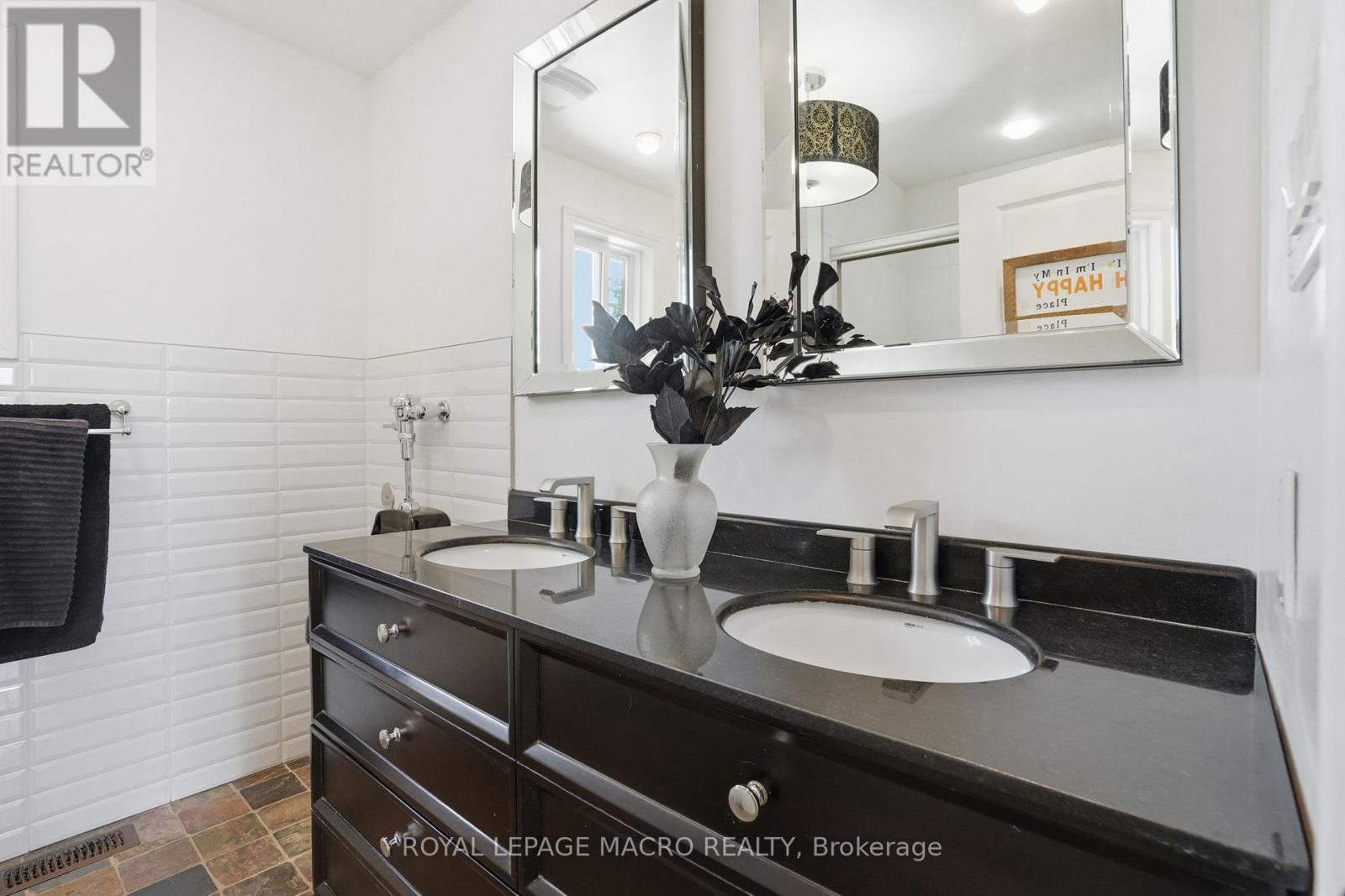 3411 Lansdown Drive Property Photo 26