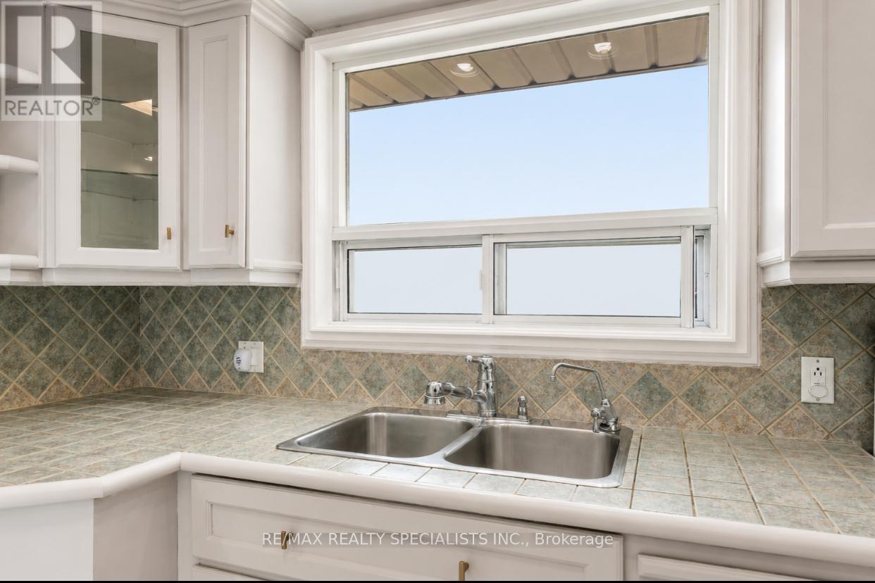 4886 Olde Base Line Road Property Photo 8