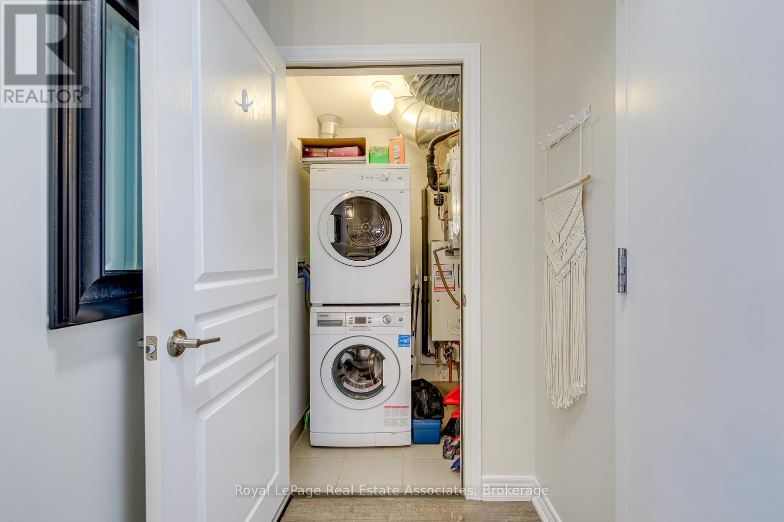 324 - 457 Plains Road E Property Photo 14