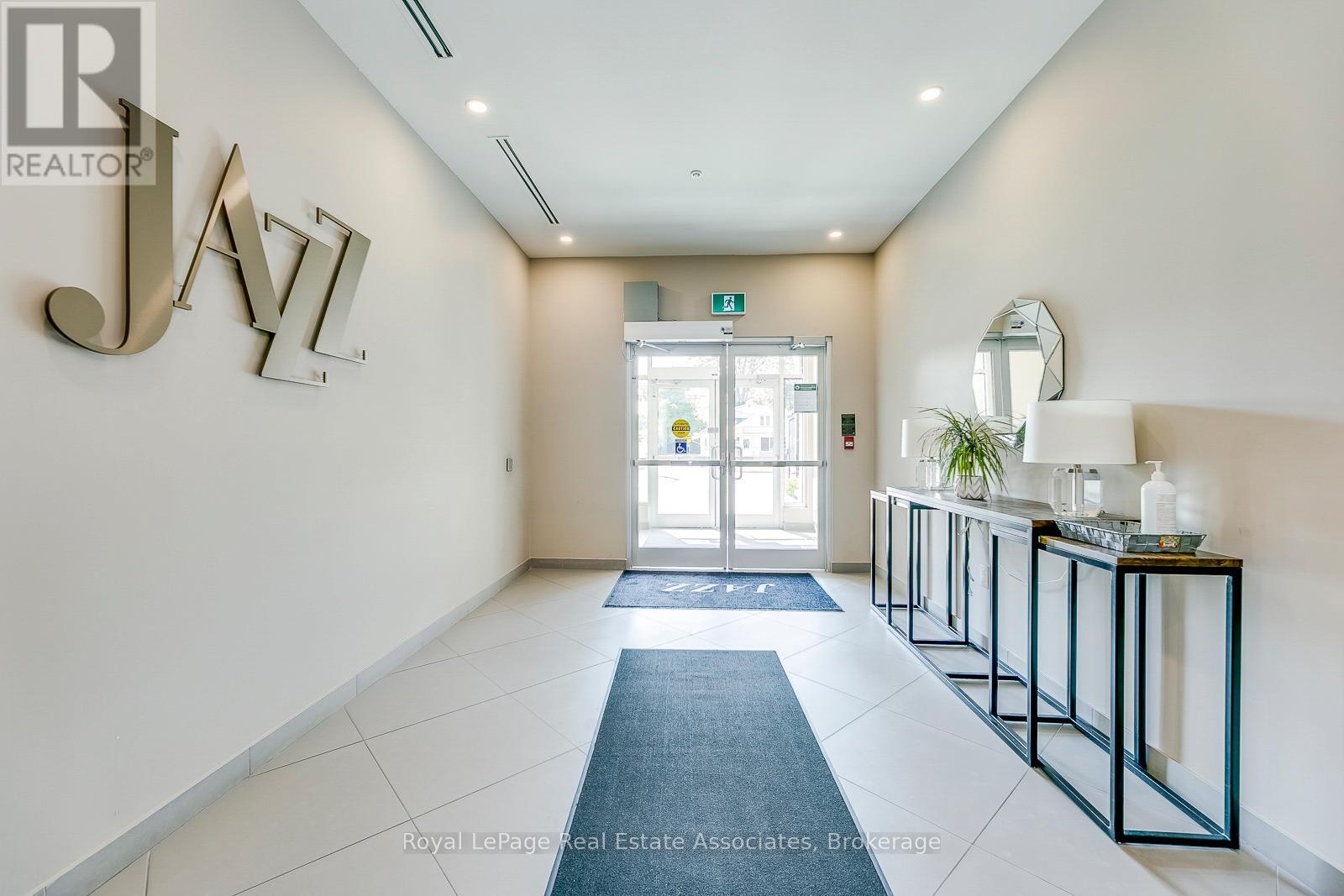 324 - 457 Plains Road E Property Photo 25