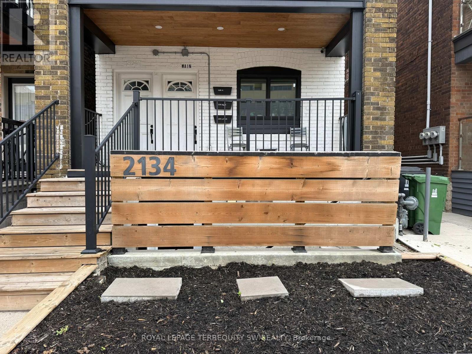 UNIT 1 LOWER - 2134 DUNDAS STREET W Property Photo 1