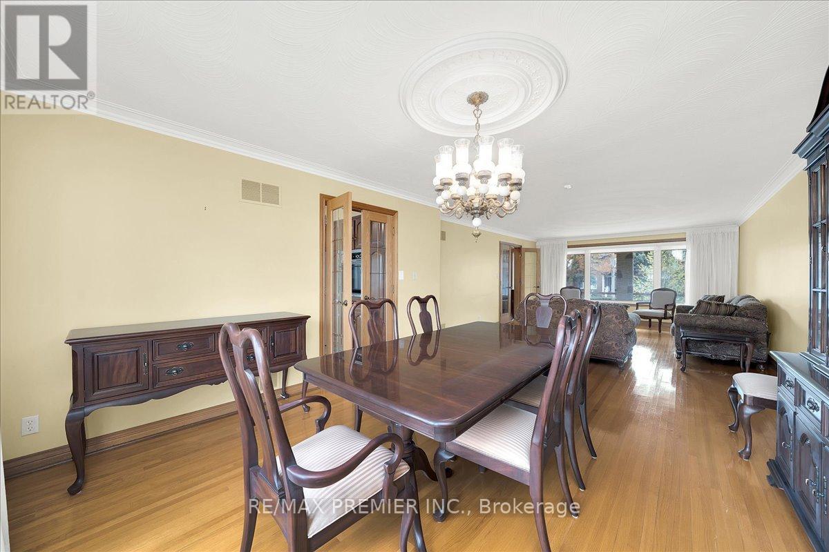 100 Hallsport Crescent Property Photo 9