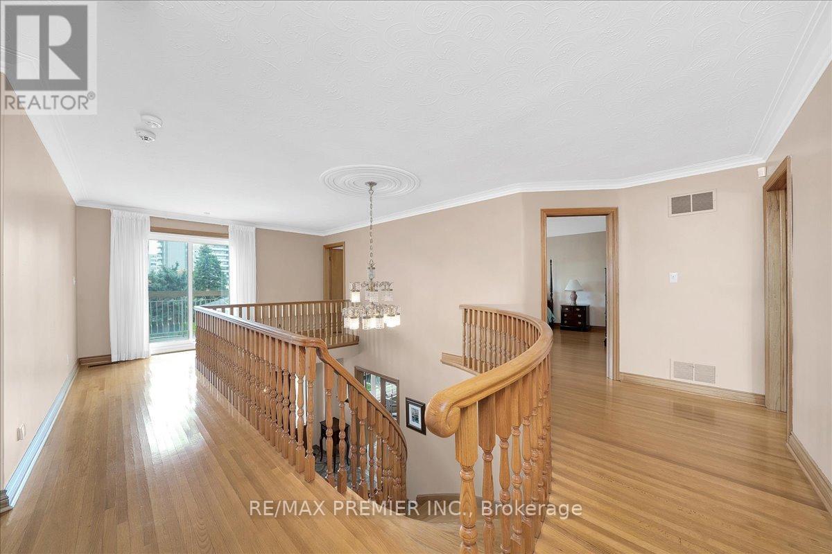 100 Hallsport Crescent Property Photo 20