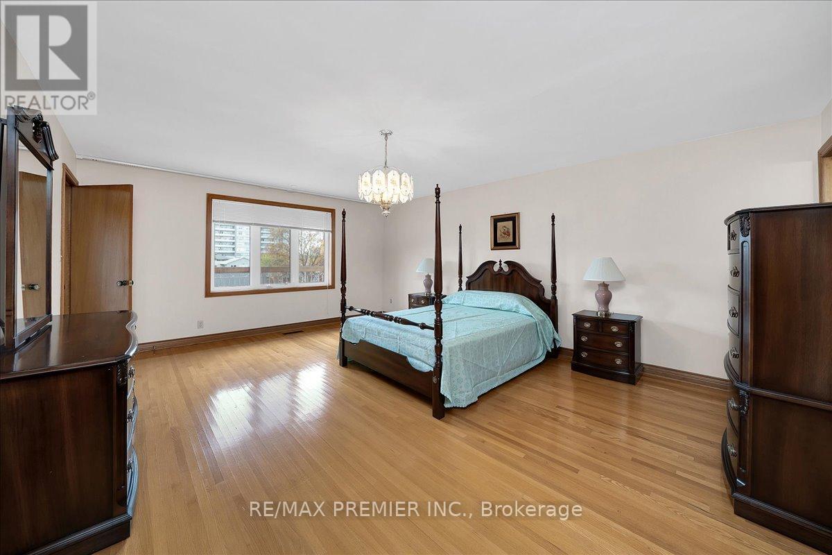 100 Hallsport Crescent Property Photo 22