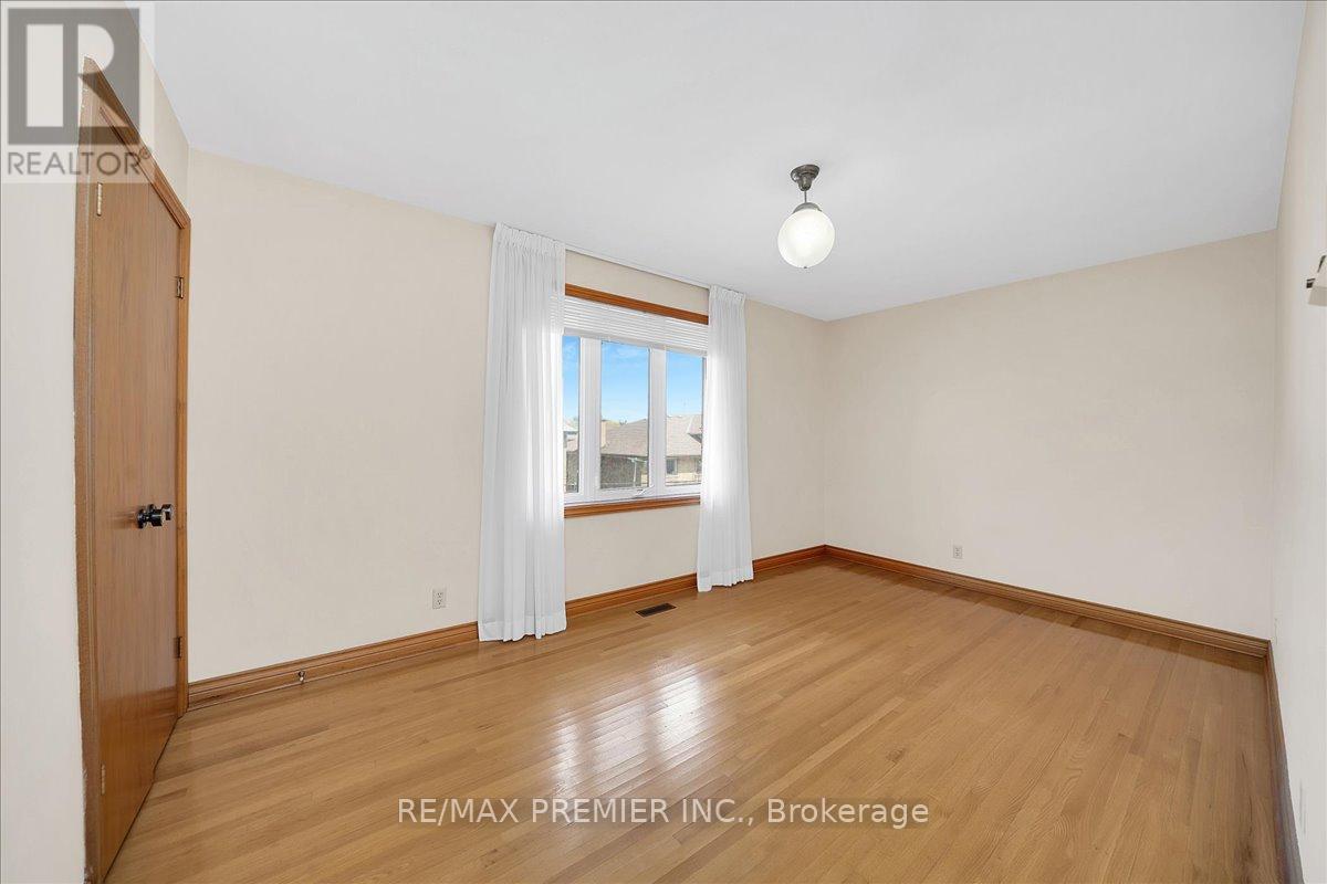 100 Hallsport Crescent Property Photo 27