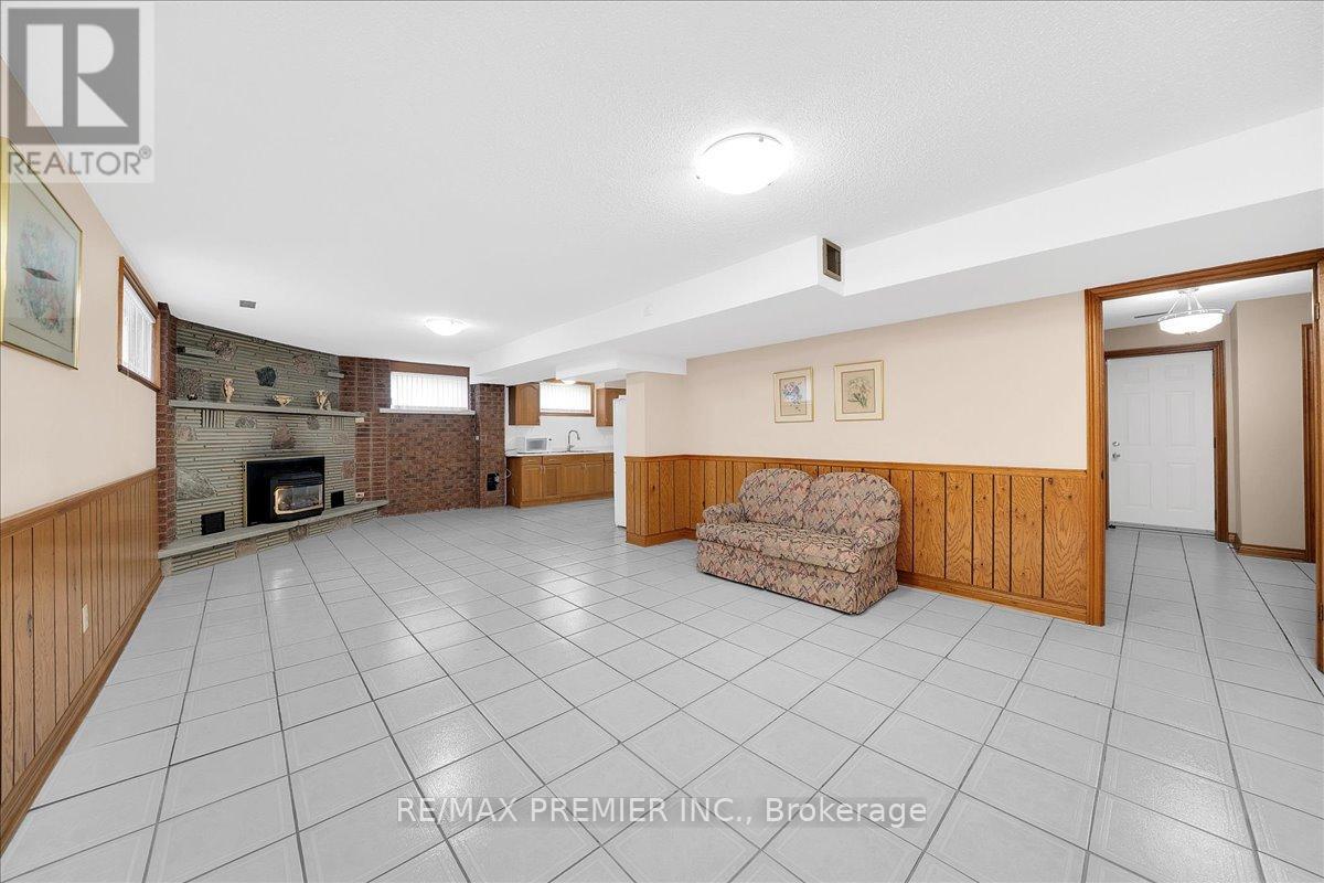 100 Hallsport Crescent Property Photo 40