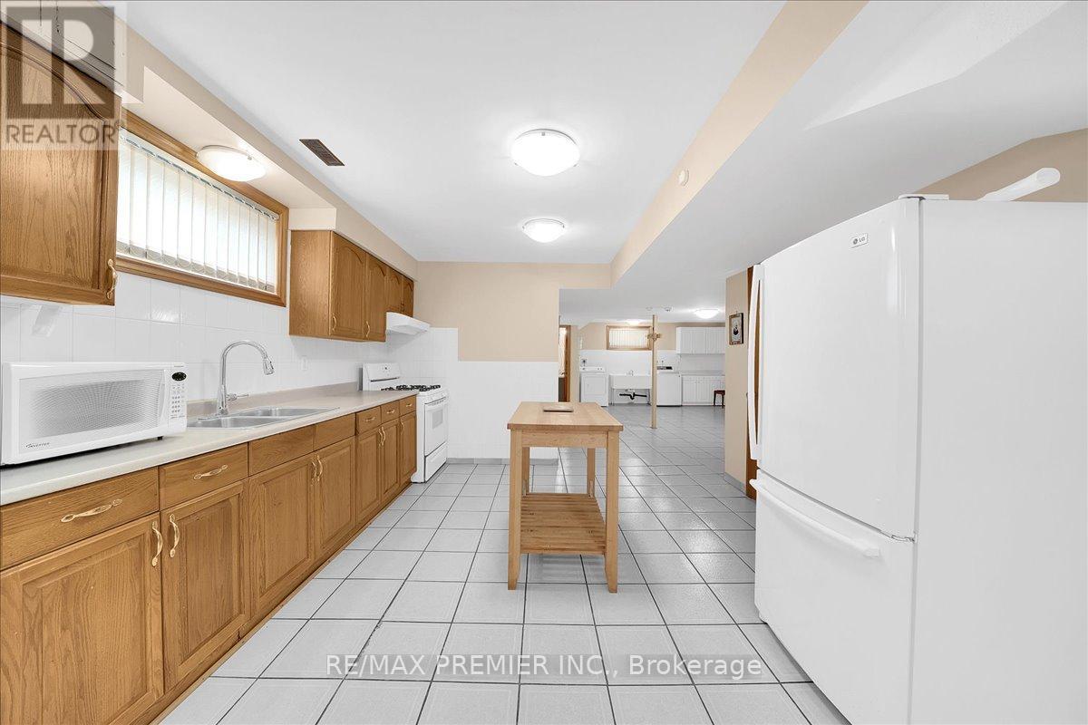 100 Hallsport Crescent Property Photo 41