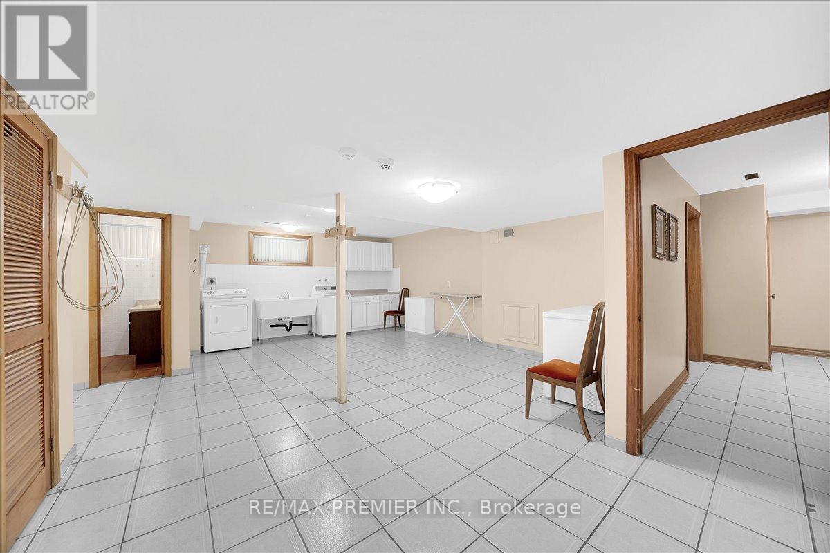 100 Hallsport Crescent Property Photo 42