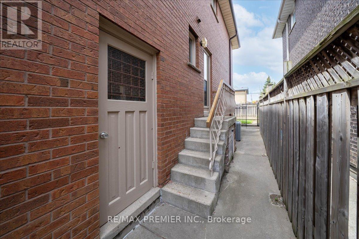 100 Hallsport Crescent Property Photo 50