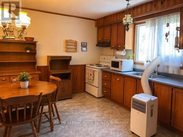 1199 Nottingham Avenue Property Photo 6