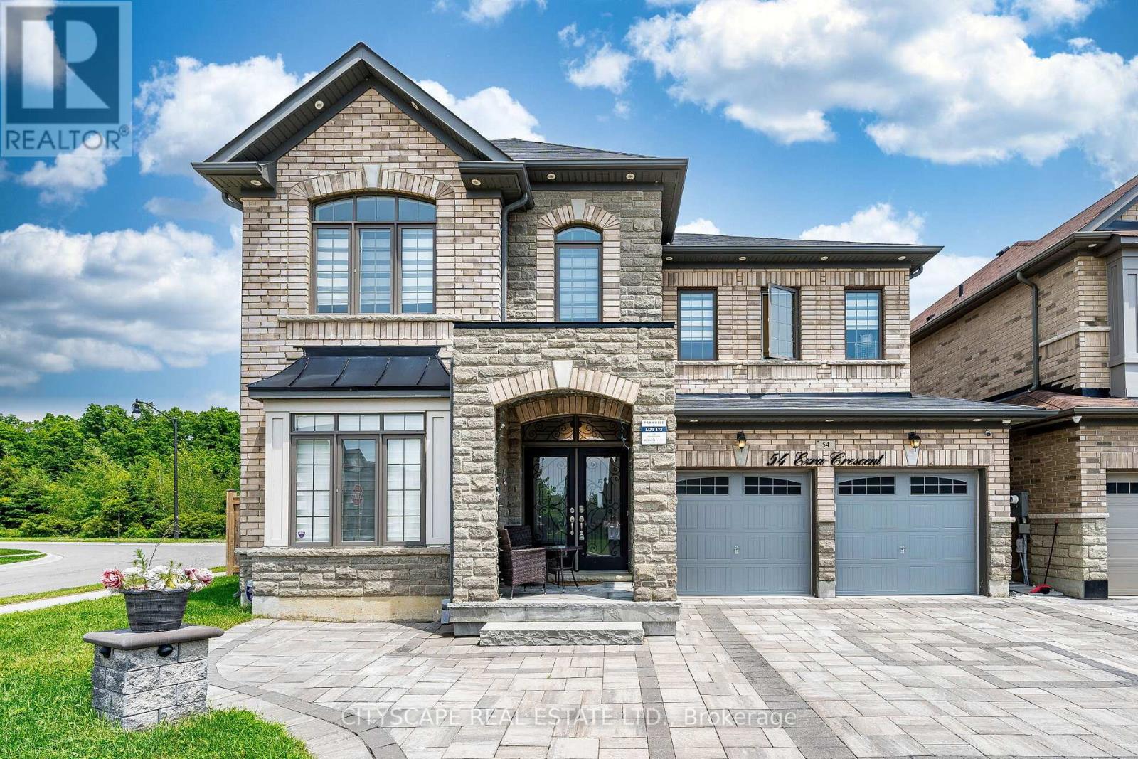 54 EZRA CRESCENT