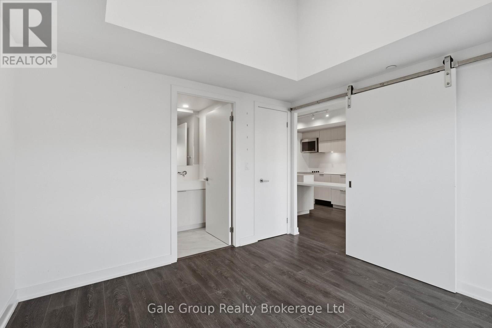 303 - 370 Martha Street Property Photo 18
