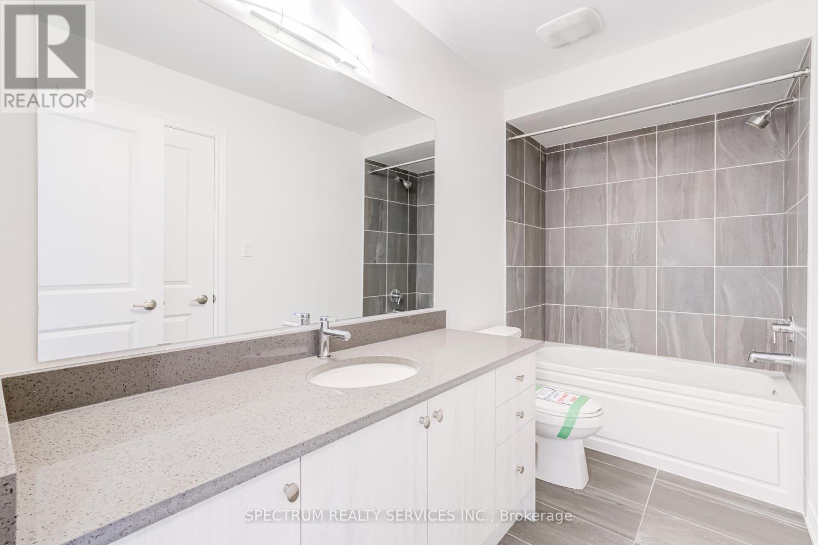 77 Muzzo Drive Property Photo 36