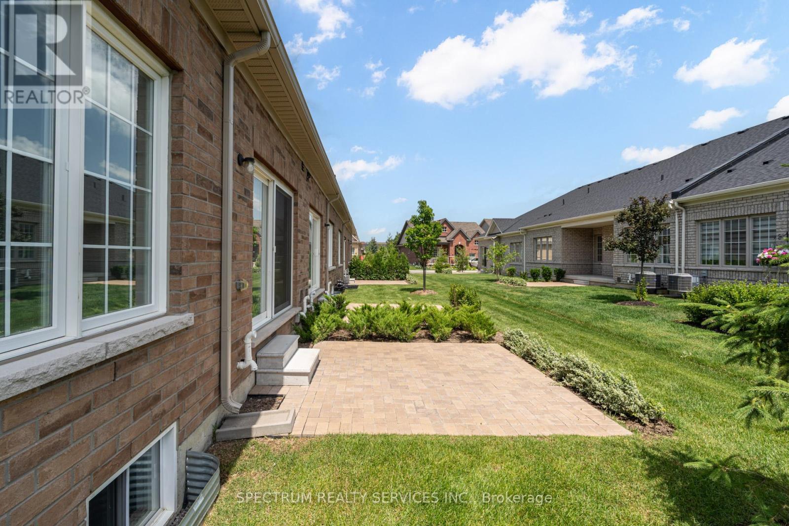 77 Muzzo Drive Property Photo 47