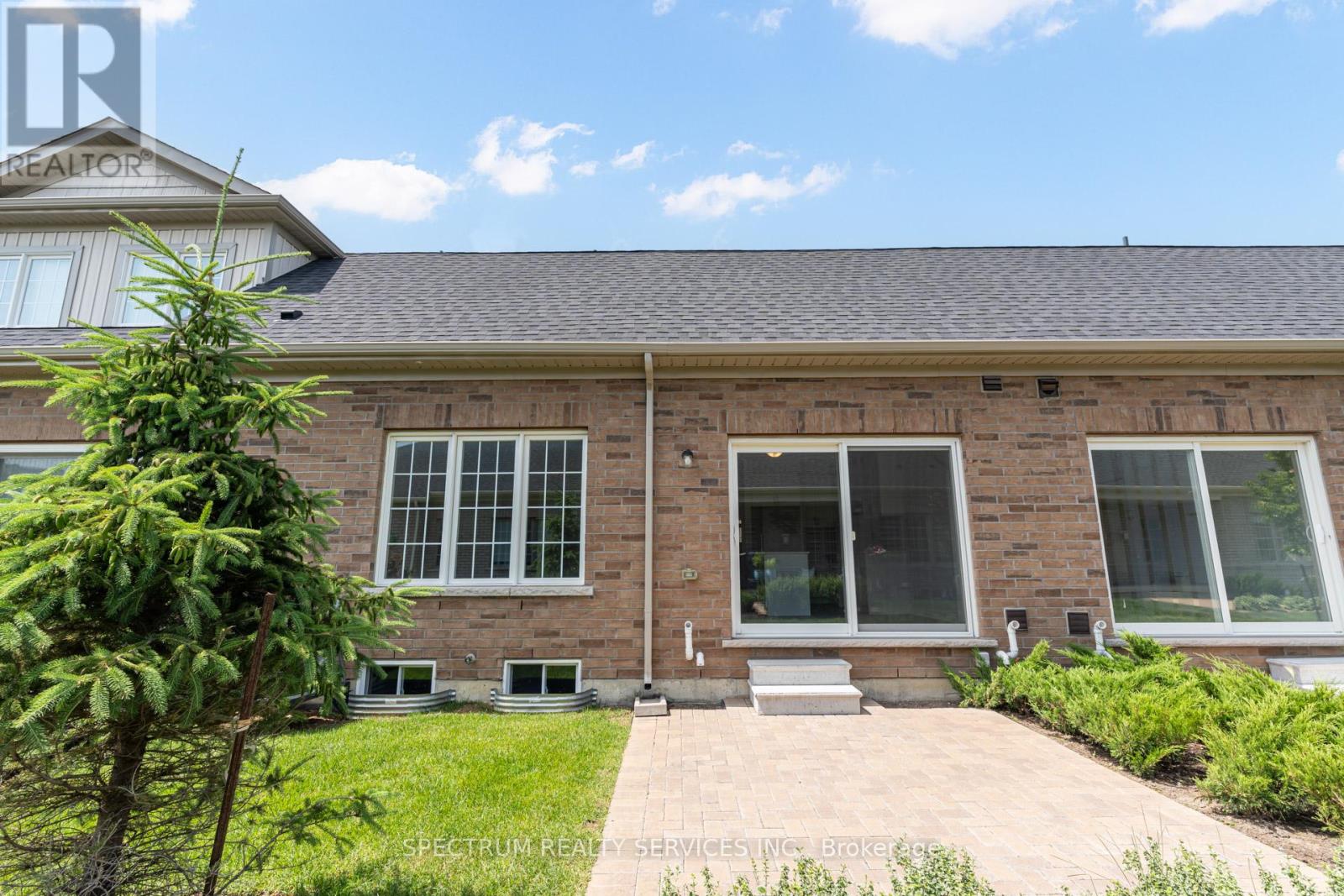 77 Muzzo Drive Property Photo 48