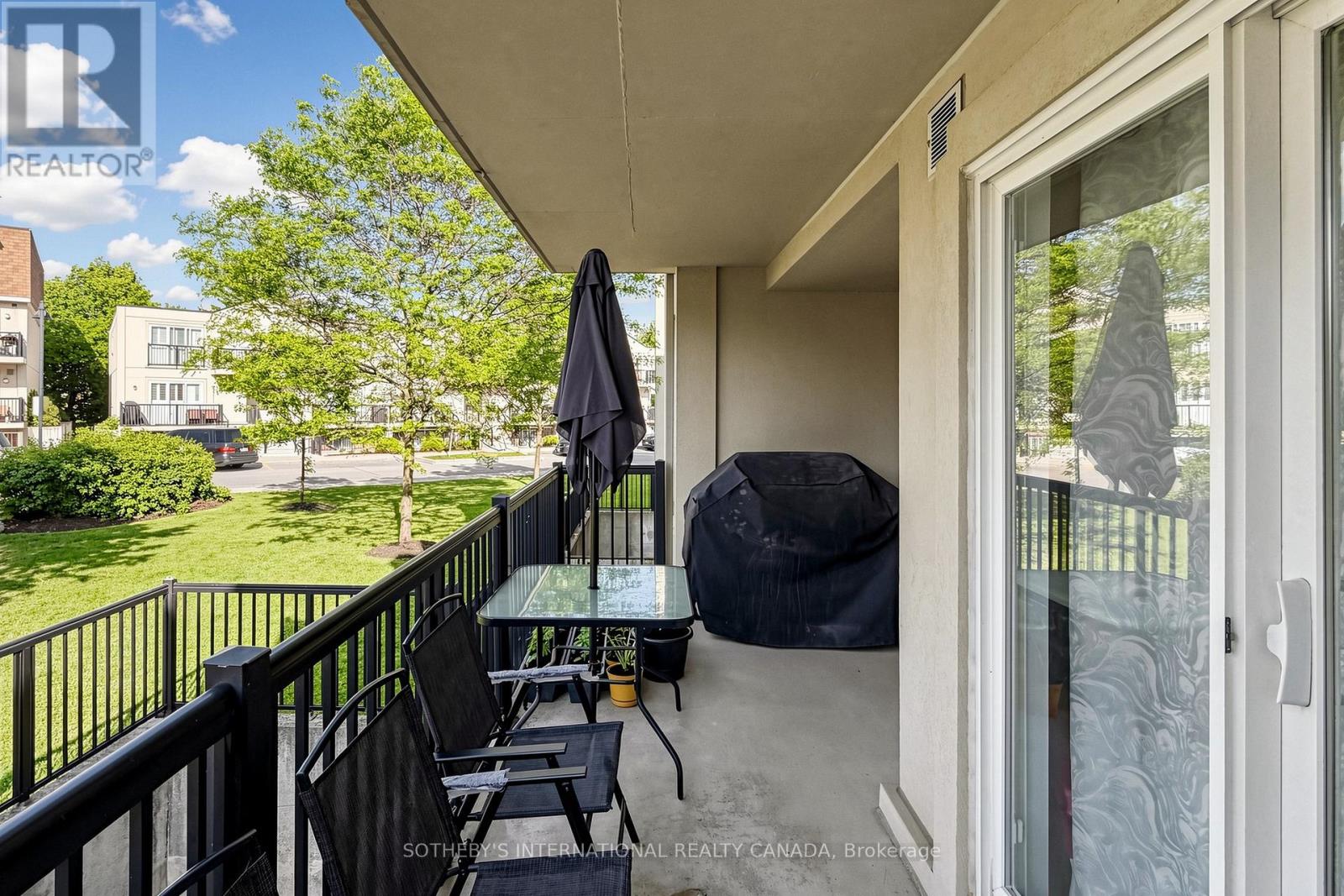2012 - 3035 Finch Avenue W Property Photo 24