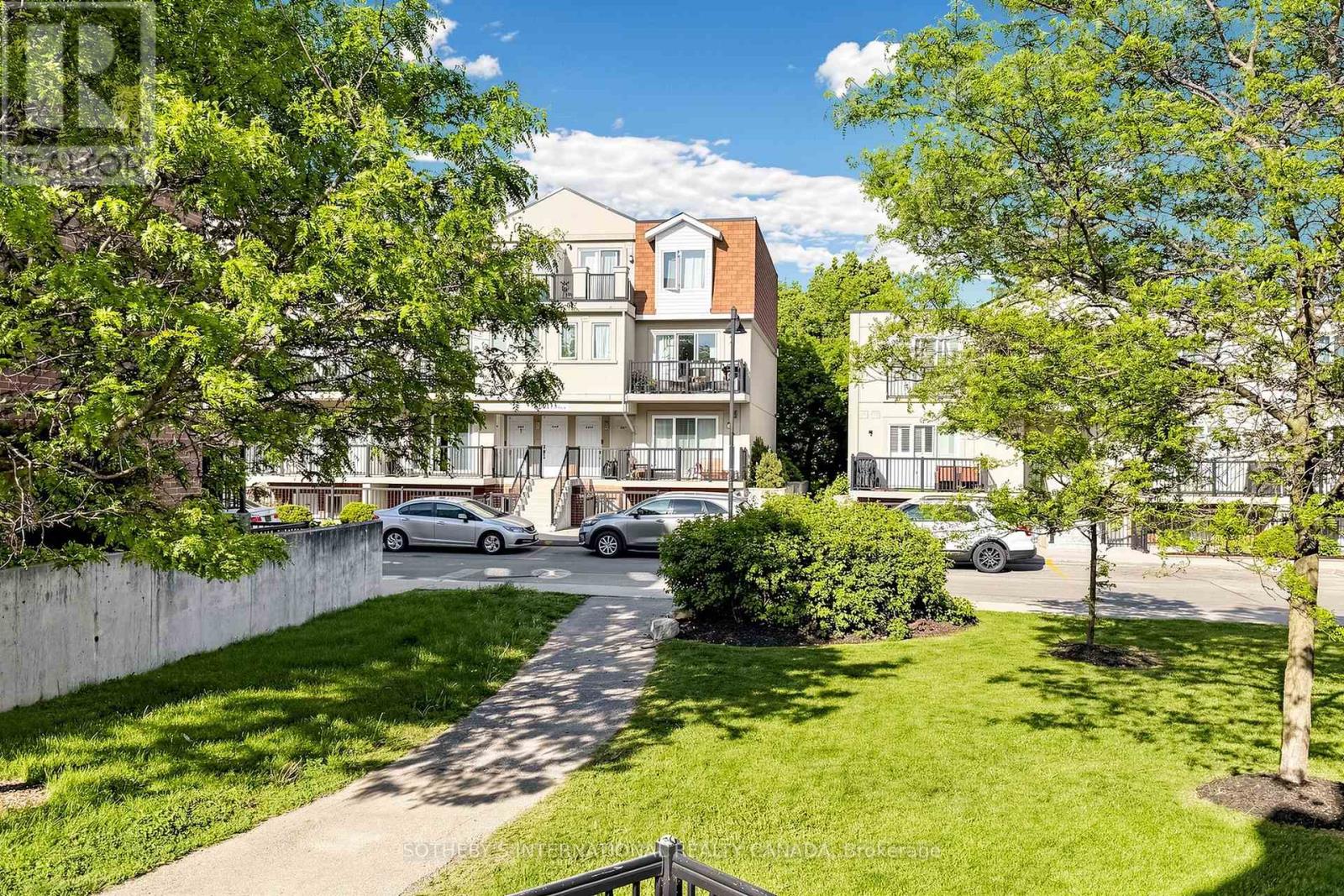 2012 - 3035 Finch Avenue W Property Photo 28