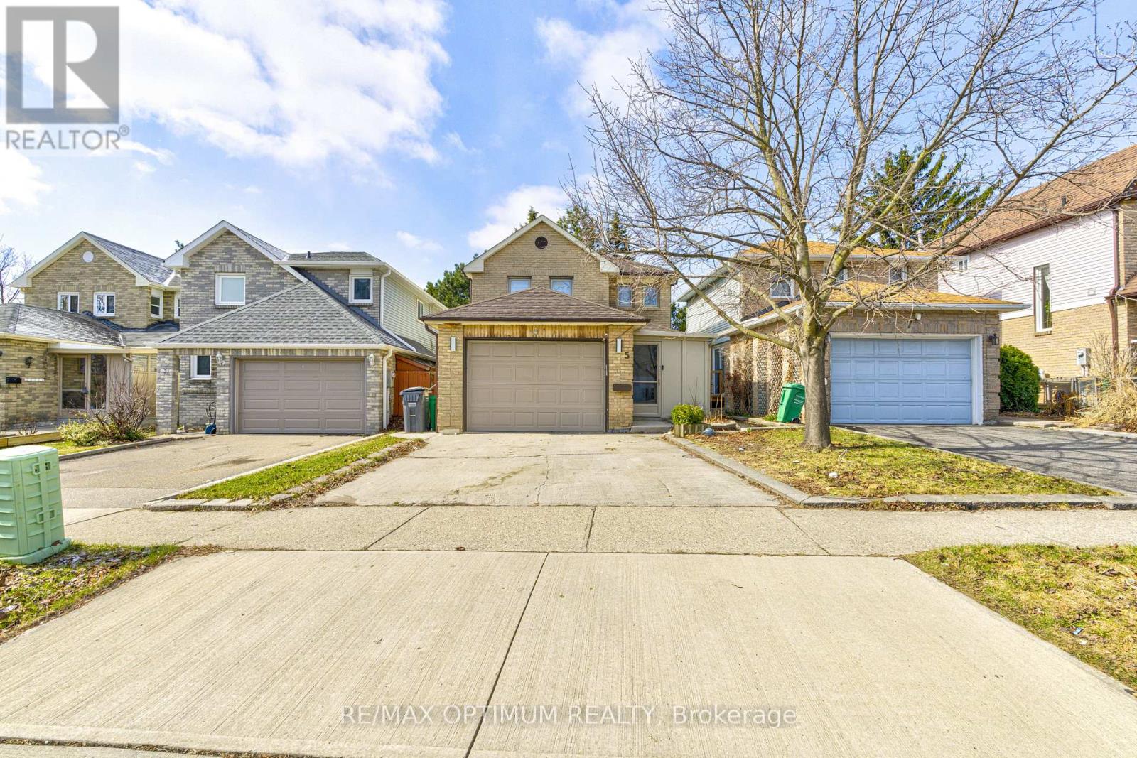 5 ROEHAMPTON CRESCENT