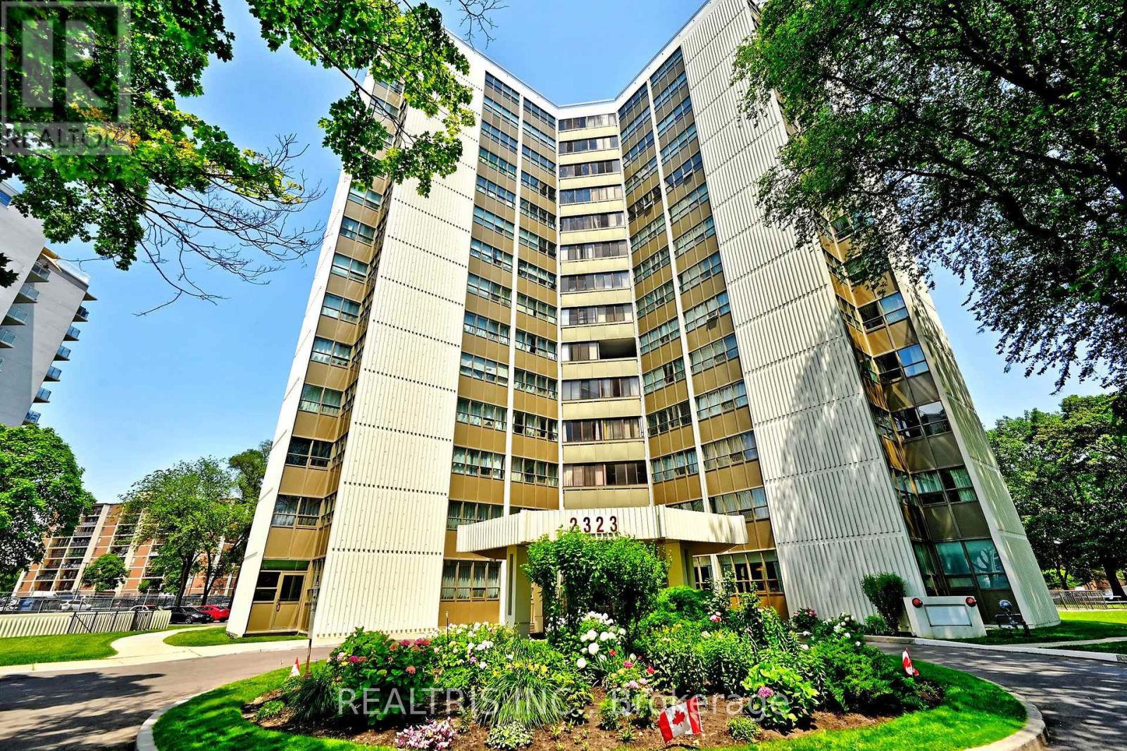 807 - 2323 Confederation Parkway Property Photo 2